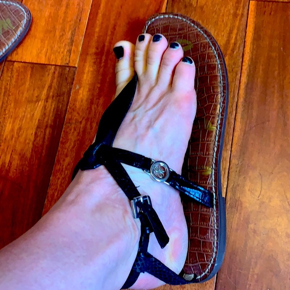 Adorable Sam sandals! - Picture 5 of 5